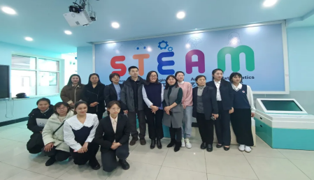 “夯實素質(zhì)基礎(chǔ) 提升專業(yè)能力”解放大學區(qū)學科教師培訓